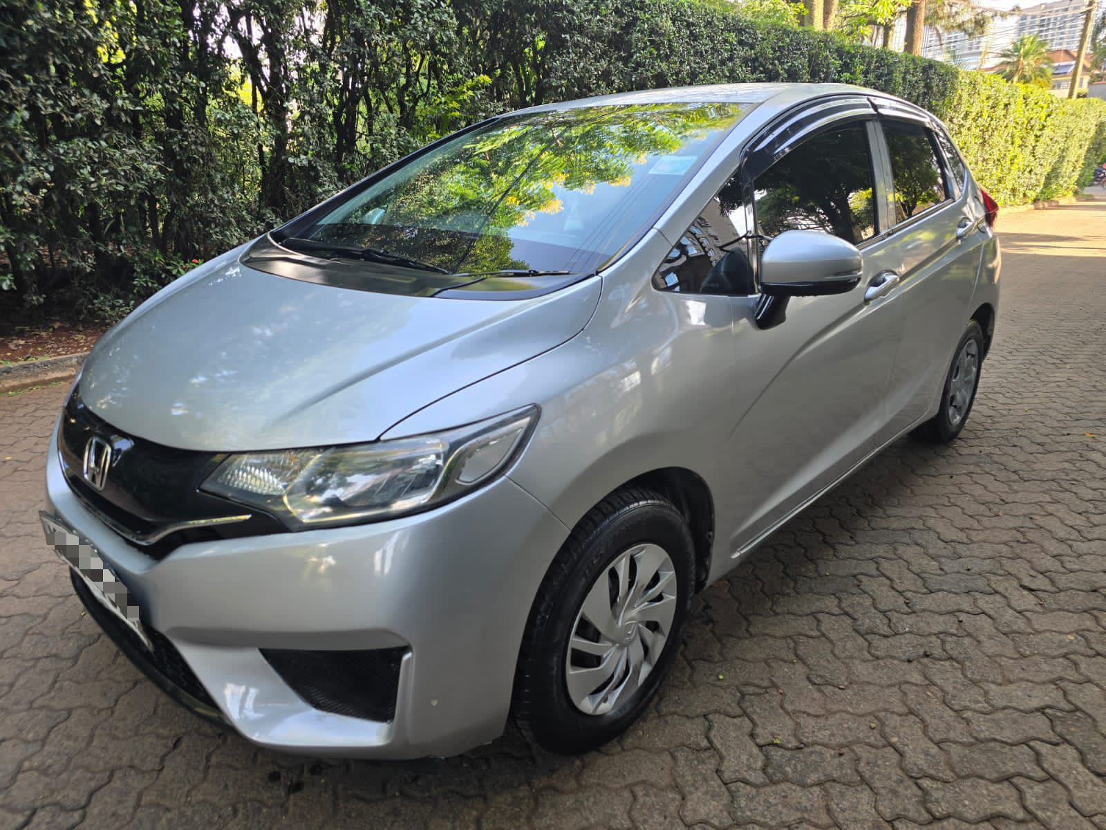 Honda Fit(Silver)