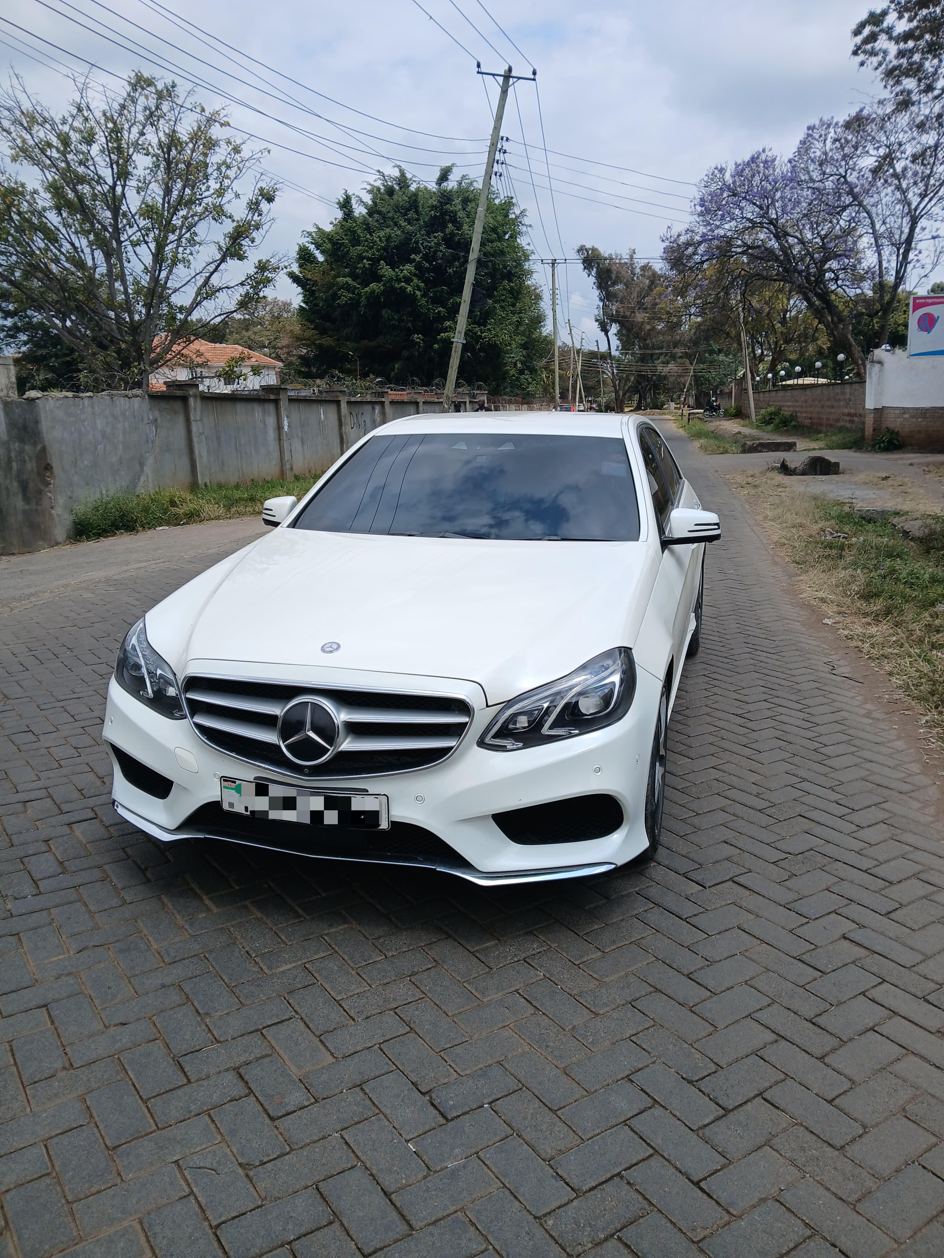 Mercedes-Benz E250