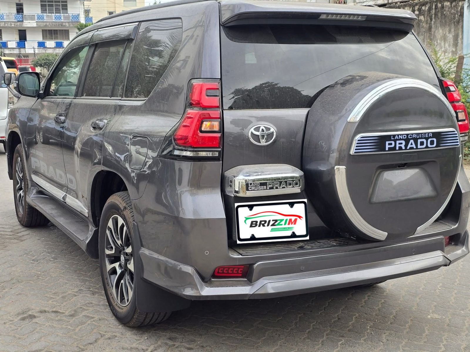 Toyota Land Cruiser Prado.