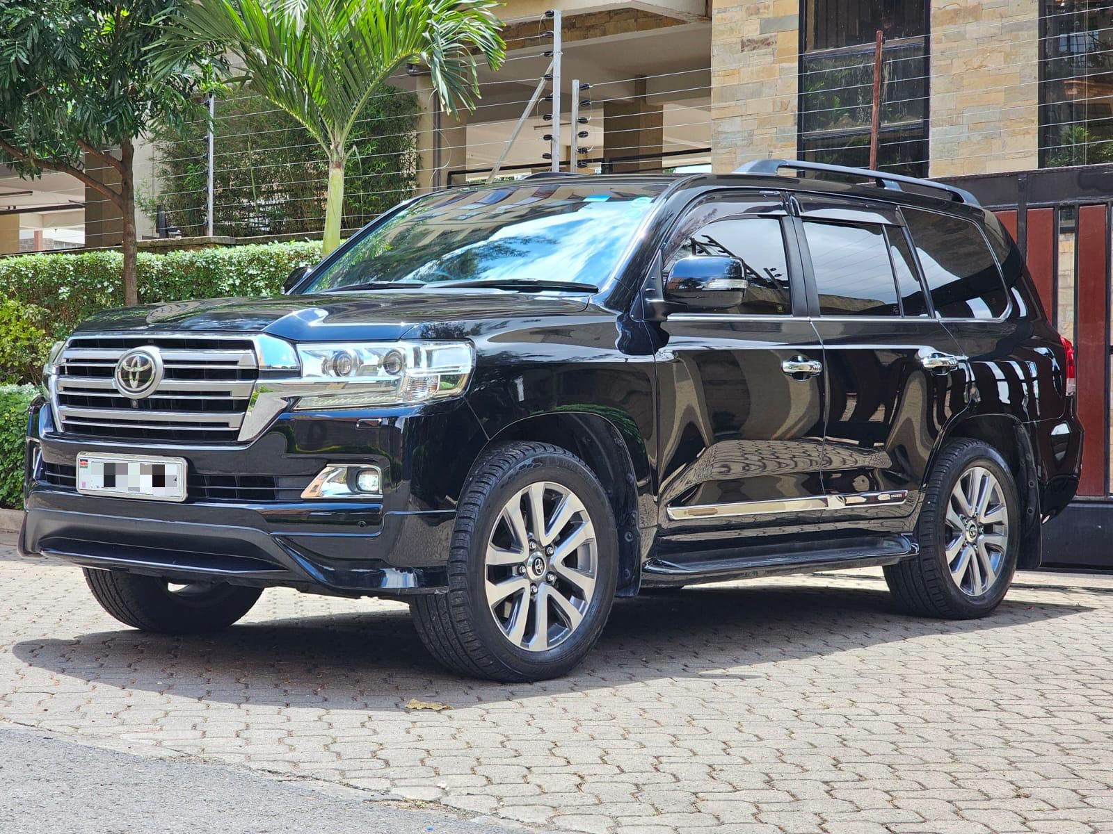Toyota Land Cruiser V8 (LC200)