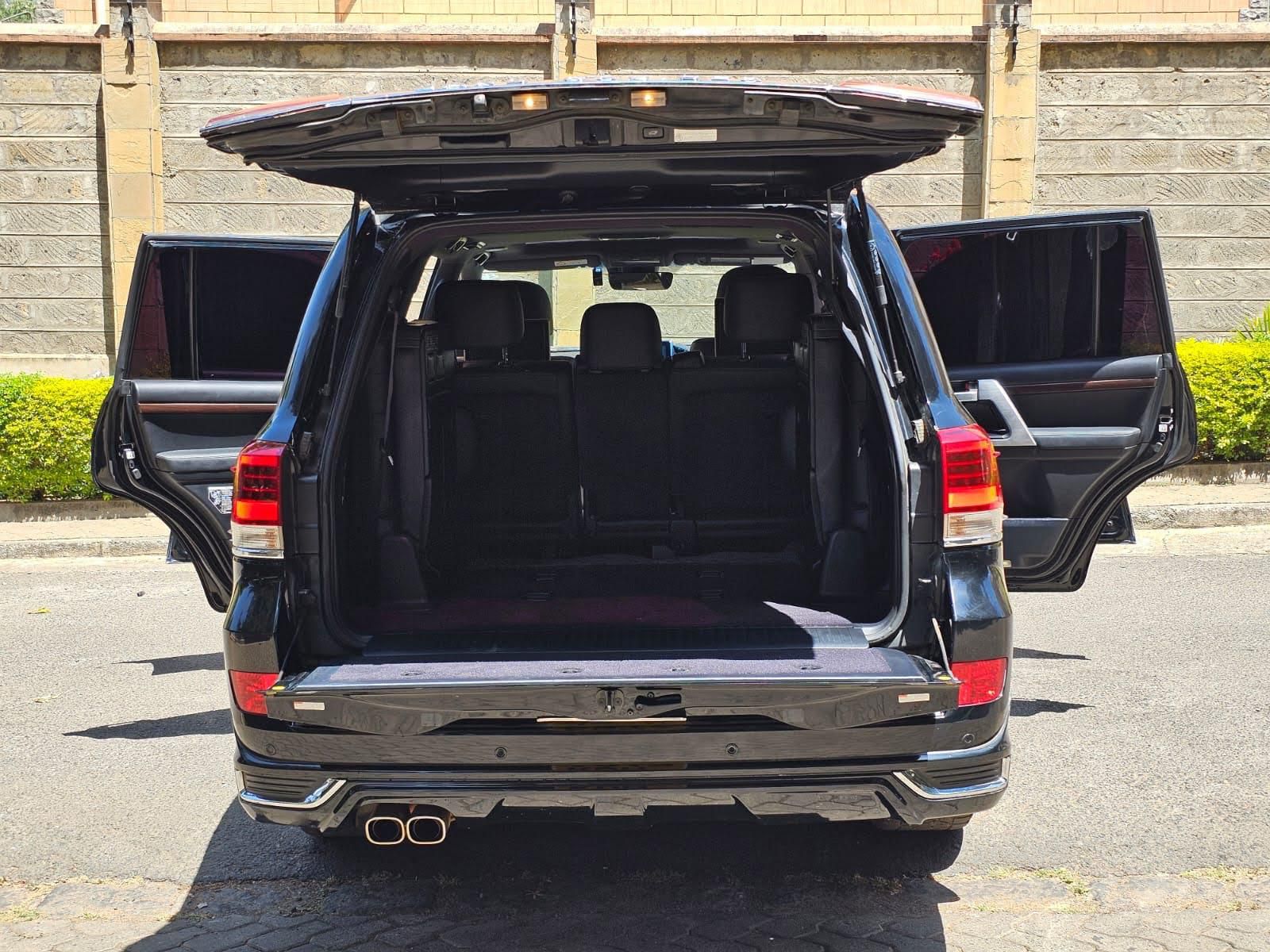 Toyota Land Cruiser V8 (LC200)