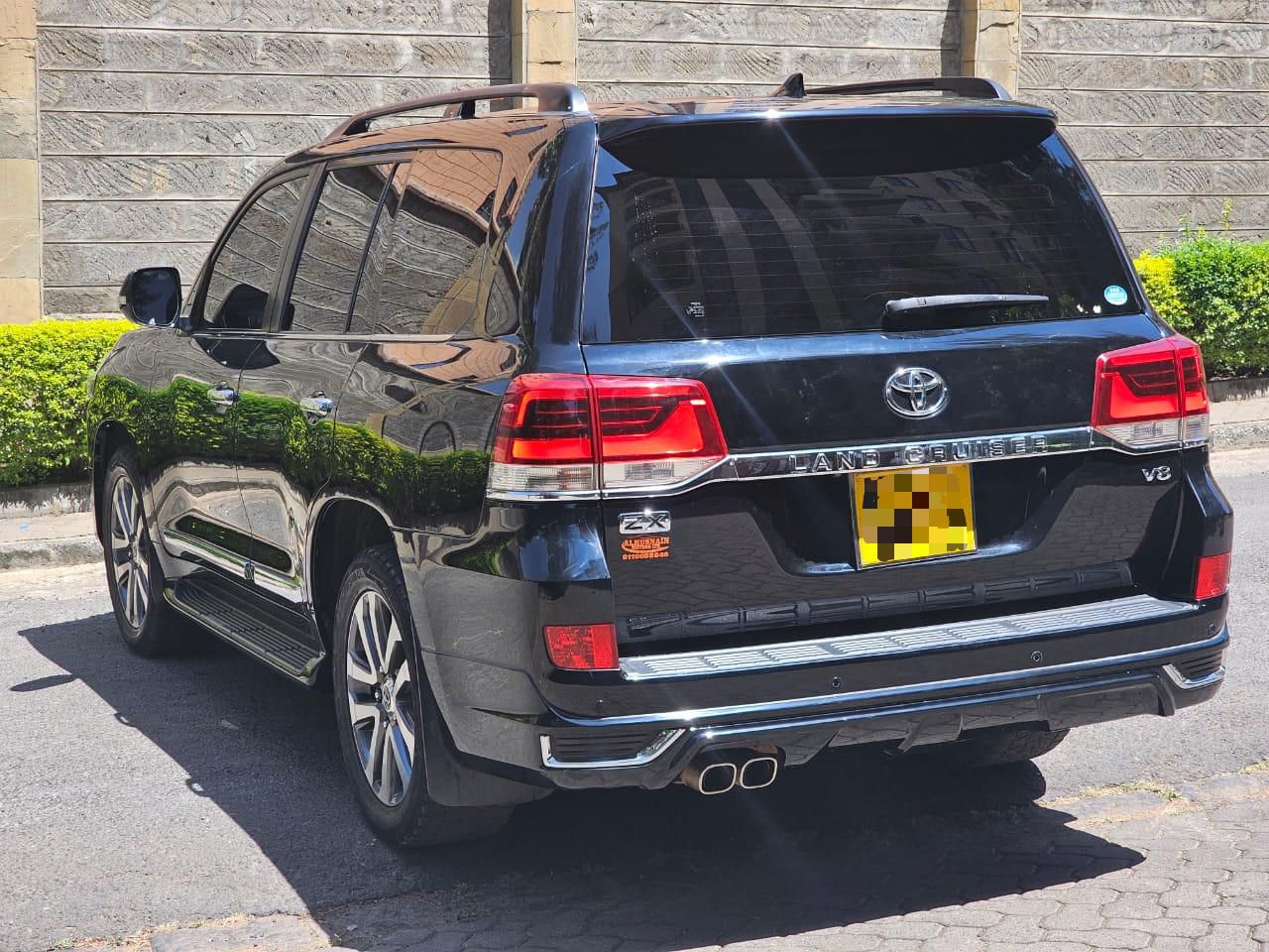 Toyota Land Cruiser 200  (LC200)