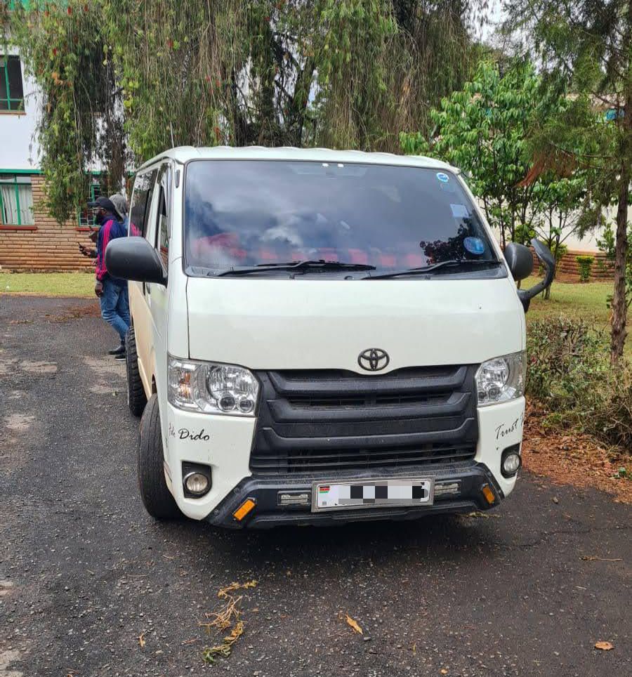 TOYOTA HIACE