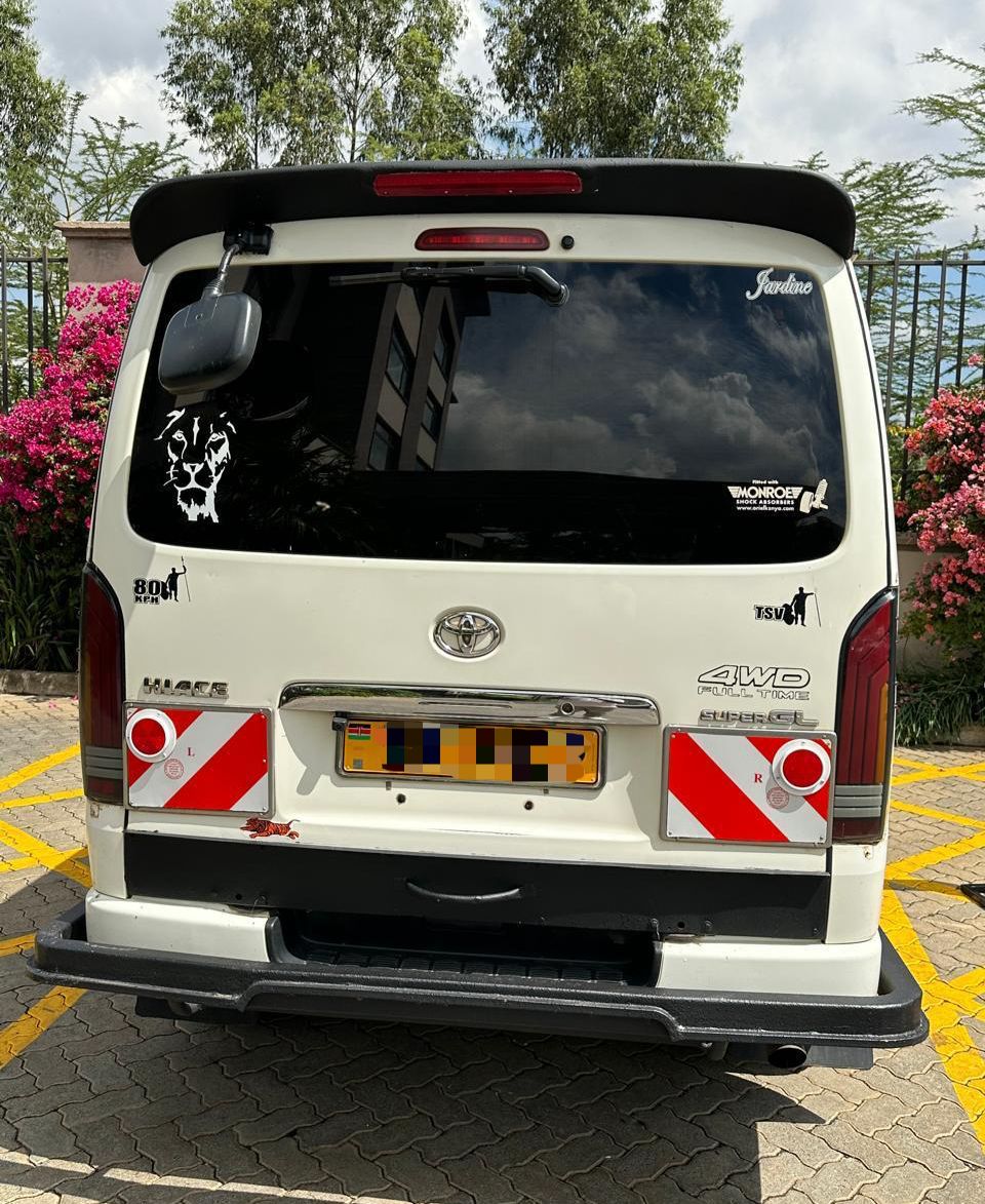 TOYOTA HIACE