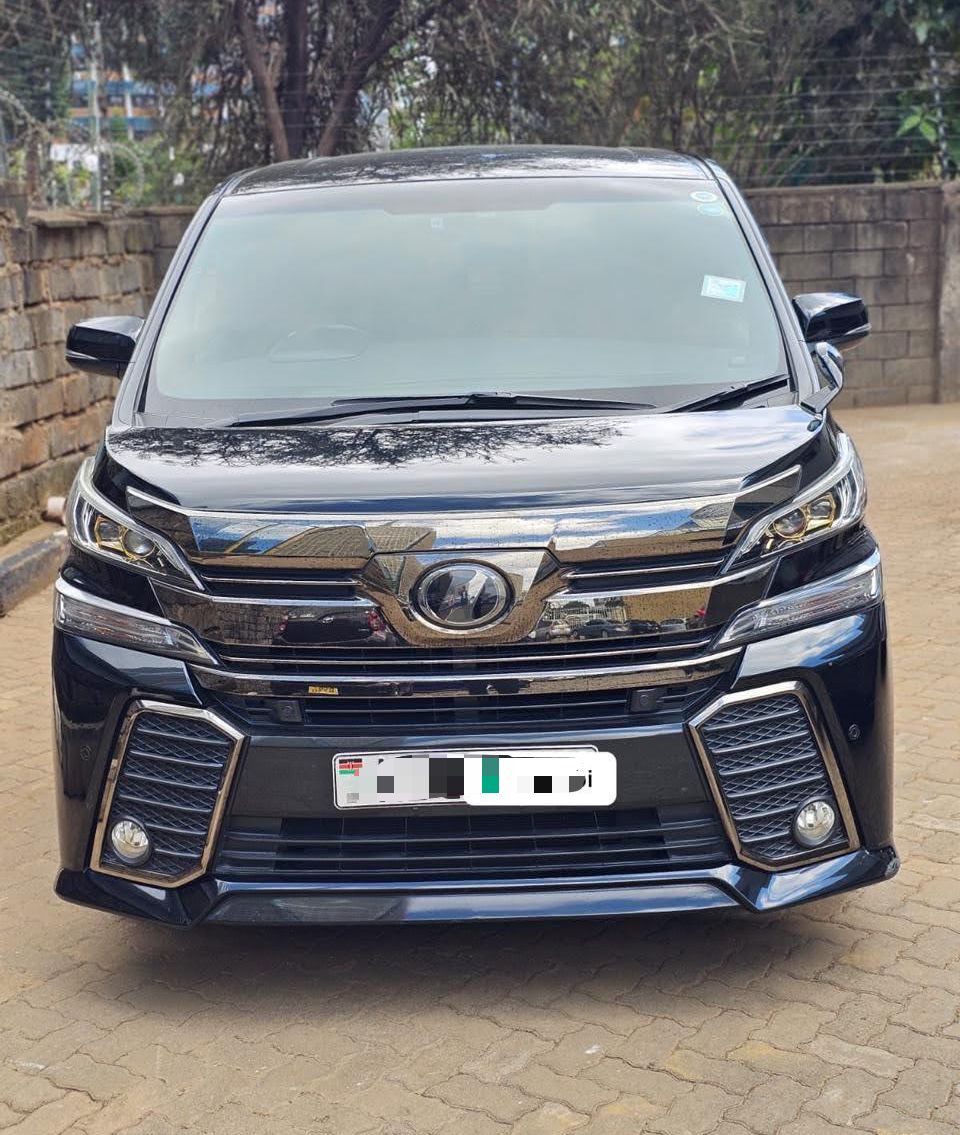 TOYOTA VELLFIRE (CHAUFFERED)