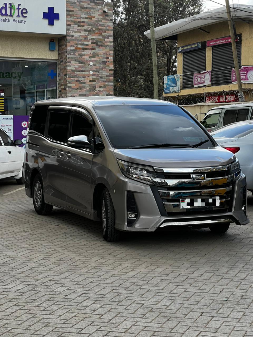 Toyota Noah